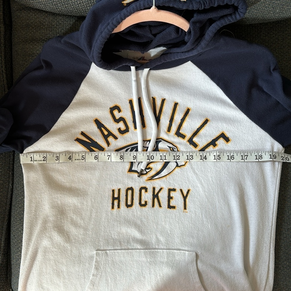 G-111 4her Nashville predators long hoodie size M - Picture 8 of 8